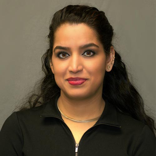 Vicky Thind, Settlement counsellor